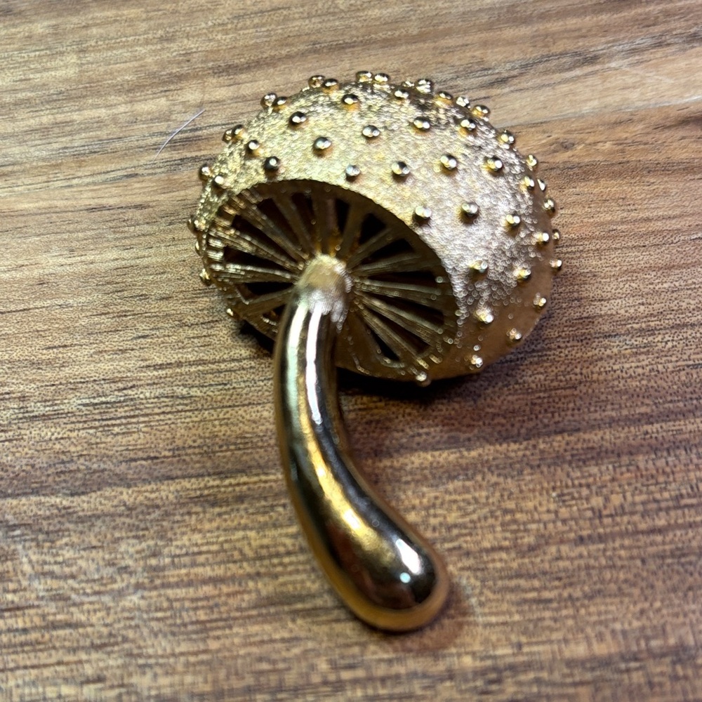 Monet Gold Tone Mushroom Brooch